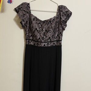 Chic Black and Gray Lace Maxi Dress